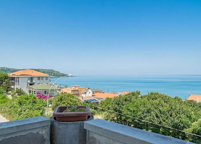 Ferrante - Yourplace Abruzzo * フォッサチェージア